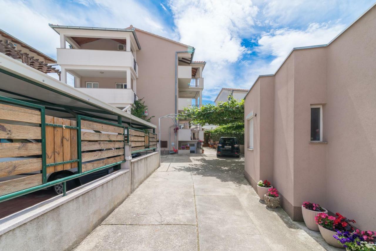 Apartmani Drago Biograd Na Moru Extérieur photo